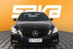 Musta Sedan, Mercedes-Benz E – OTX-597, kuva 2