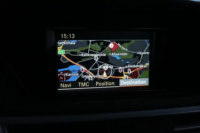 Musta Sedan, Mercedes-Benz E – OTX-597