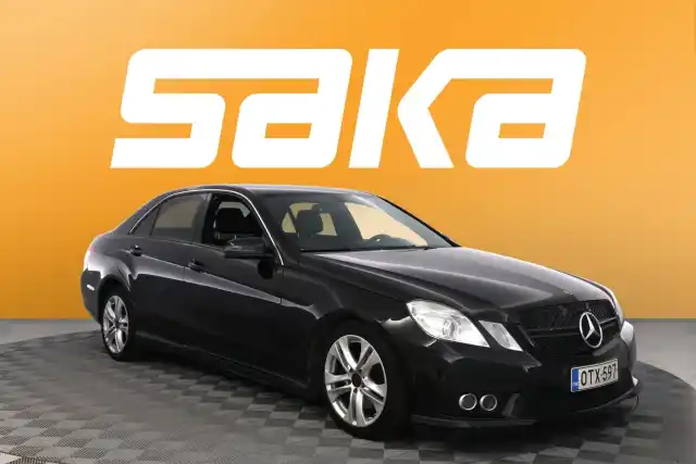 Musta Sedan, Mercedes-Benz E – OTX-597