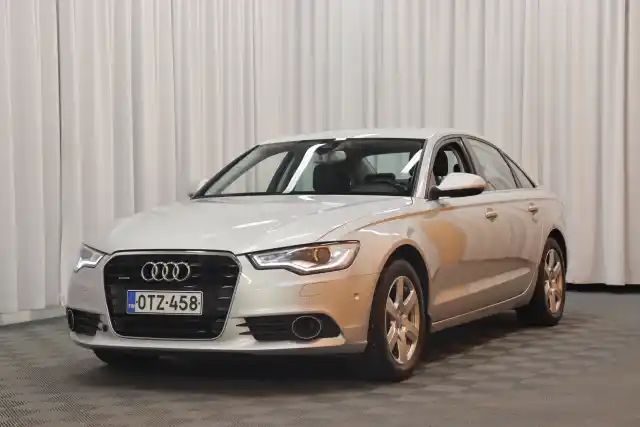 Hopea Sedan, Audi A6 – OTZ-458