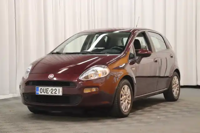 Punainen Viistoperä, Fiat Punto – OUE-221