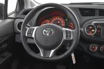 Valkoinen Viistoperä, Toyota Yaris – OUH-284, kuva 15