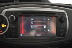 Valkoinen Viistoperä, Toyota Yaris – OUH-284, kuva 19