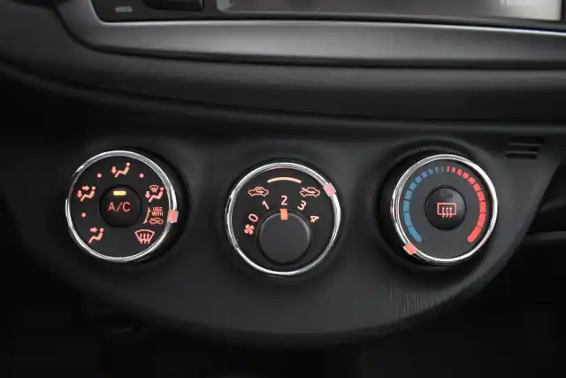 Valkoinen Viistoperä, Toyota Yaris – OUH-284