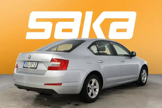 Hopea Viistoperä, Skoda Octavia – OUJ-212