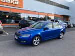 Sininen Viistoperä, Skoda Octavia – OUJ-223, kuva 1