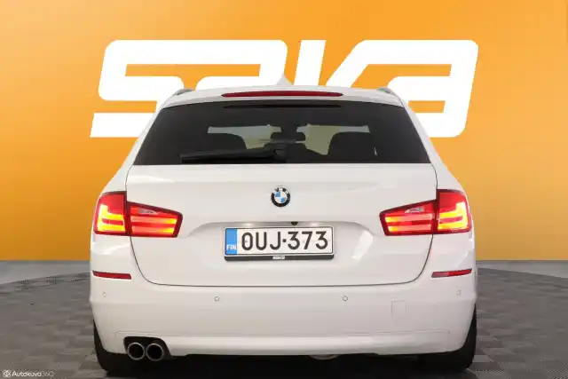 Valkoinen Farmari, BMW 530 – OUJ-373
