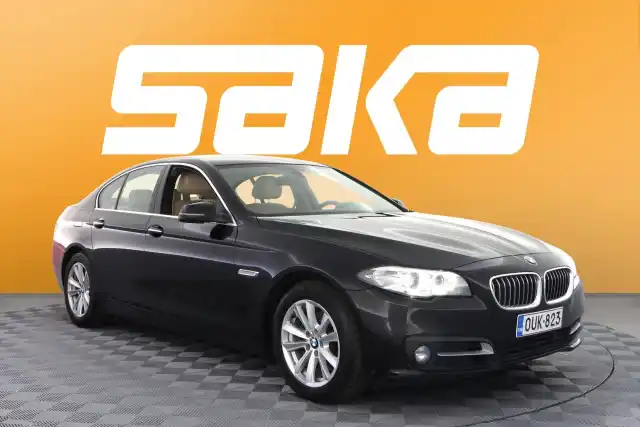 Musta Sedan, BMW 520 – OUK-823