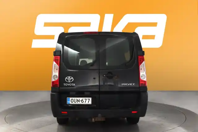 Musta Pakettiauto, Toyota Proace – OUN-677