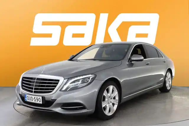 Harmaa Sedan, Mercedes-Benz S – OUO-590