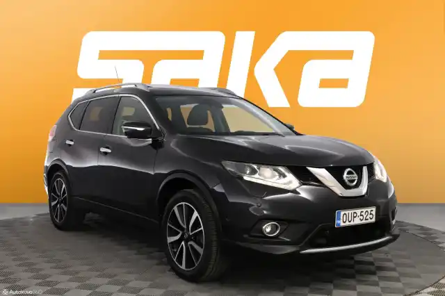 Musta Maastoauto, Nissan X-Trail – OUP-525