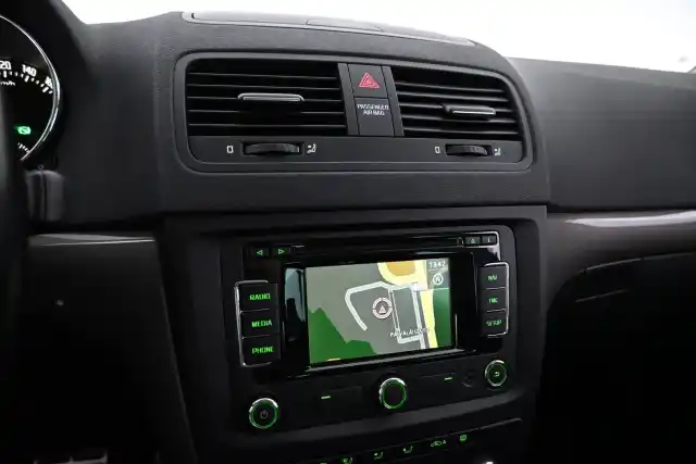 Vihreä Maastoauto, Skoda Yeti – OUR-380
