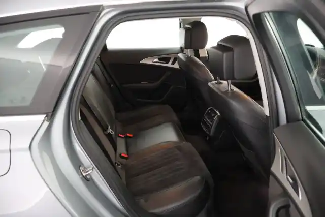 Harmaa Farmari, Audi A6 – OUS-247