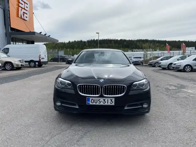 Musta Sedan, BMW 518 – OUS-313