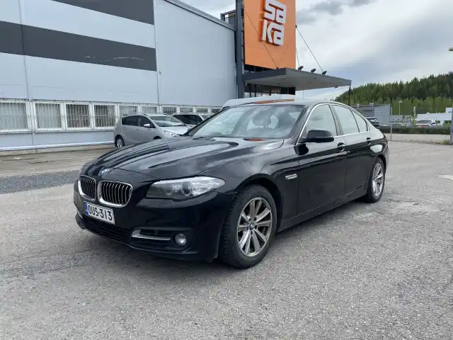Musta Sedan, BMW 518 – OUS-313