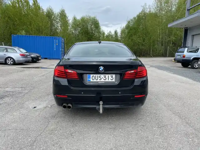 Musta Sedan, BMW 518 – OUS-313
