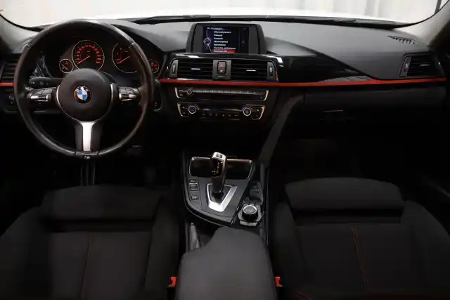 Valkoinen Farmari, BMW 320 – OUS-331