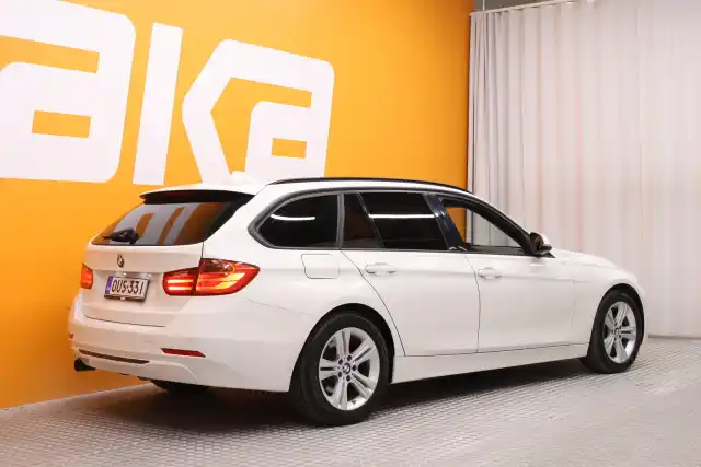 Valkoinen Farmari, BMW 320 – OUS-331