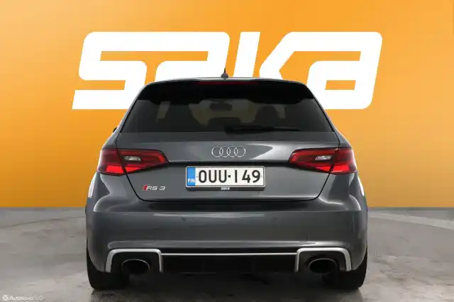 Harmaa Viistoperä, Audi RS3 – OUU-149