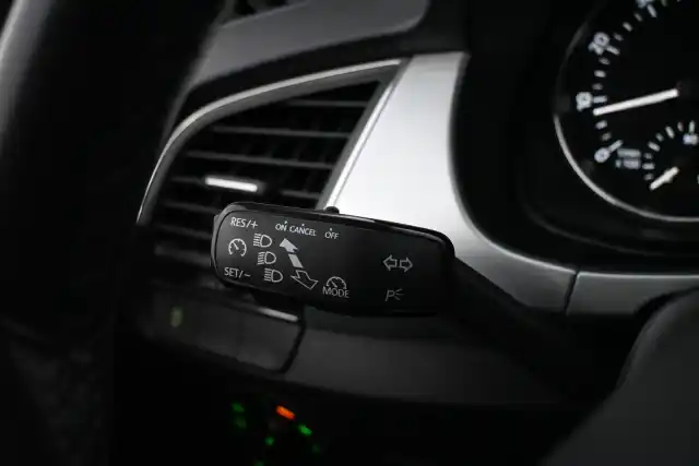 Valkoinen Farmari, Skoda Fabia – OUU-243