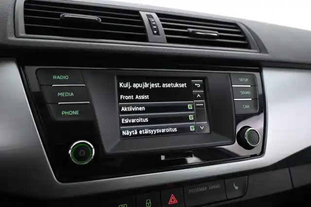 Valkoinen Farmari, Skoda Fabia – OUU-243