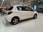 Valkoinen Viistoperä, Toyota Yaris – OUU-596, kuva 5