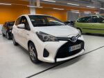 Valkoinen Viistoperä, Toyota Yaris – OUU-596, kuva 1
