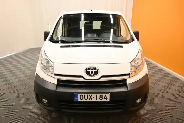 Valkoinen Pakettiauto, Toyota Proace – OUX-184