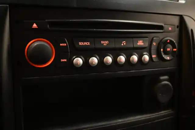 Valkoinen Pakettiauto, Toyota Proace – OUX-184