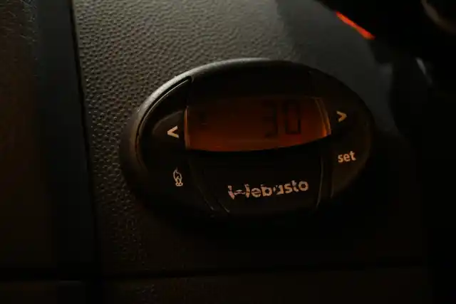 Valkoinen Pakettiauto, Toyota Proace – OUX-184