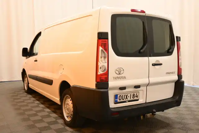 Valkoinen Pakettiauto, Toyota Proace – OUX-184