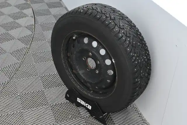 Valkoinen Farmari, Kia cee'd – OUX-445