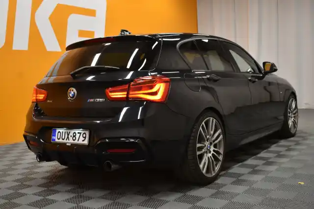 Musta Viistoperä, BMW M135I – OUX-879