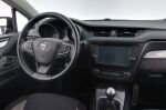 Musta Farmari, Toyota Avensis – OUZ-322, kuva 10