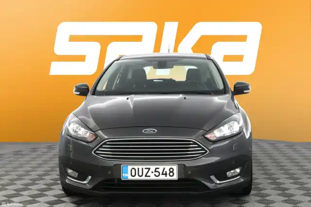 Harmaa Viistoperä, Ford Focus – OUZ-548