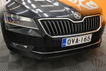 Musta Farmari, Skoda Superb – OVA-165, kuva 9