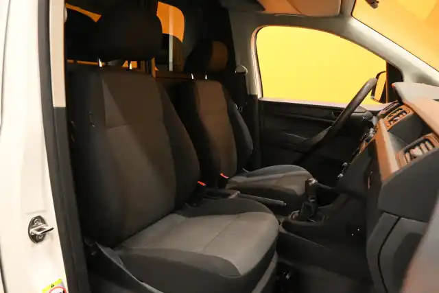 Valkoinen Pakettiauto, Volkswagen Caddy Maxi – OVA-517