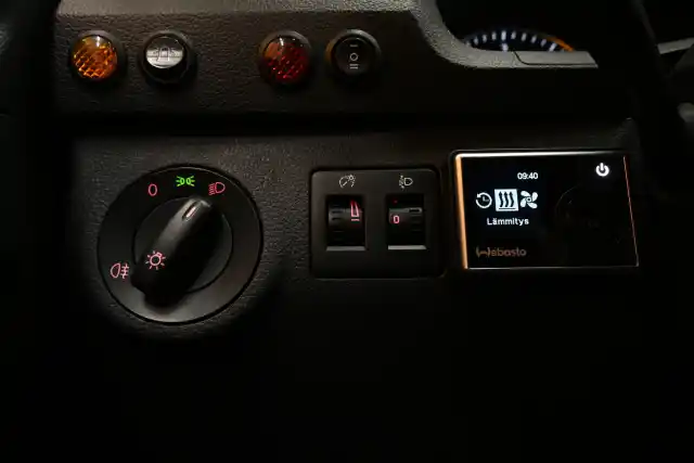 Valkoinen Pakettiauto, Volkswagen Caddy Maxi – OVA-517