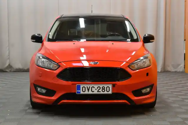 Punainen Viistoperä, Ford Focus – OVC-280