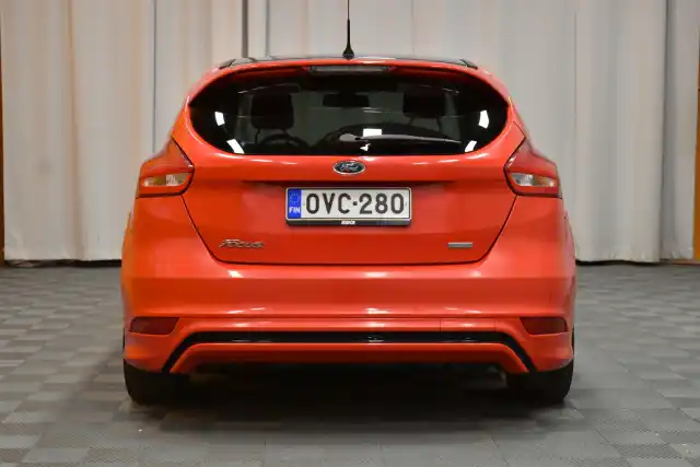 Punainen Viistoperä, Ford Focus – OVC-280