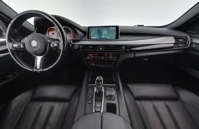 Valkoinen Maastoauto, BMW X6 – OVE-130