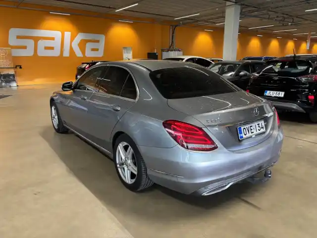 Harmaa Sedan, Mercedes-Benz C – OVE-134