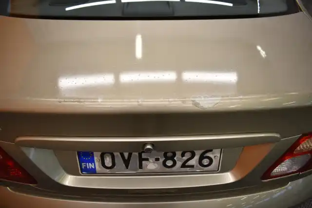 Beige Sedan, Nissan Almera – OVF-826