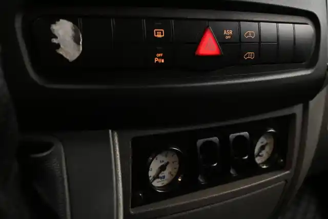 Harmaa Kuorma-auto, Mercedes-Benz Sprinter – OVH-661