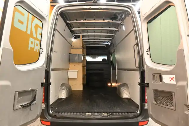 Harmaa Kuorma-auto, Mercedes-Benz Sprinter – OVH-661