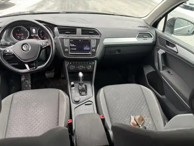 Musta Maastoauto, Volkswagen Tiguan – OVJ-403