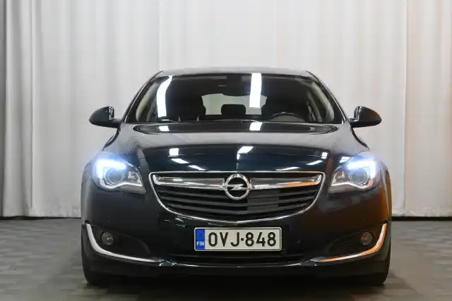 Vihreä Viistoperä, Opel Insignia – OVJ-848