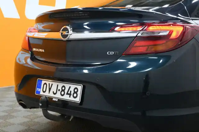 Vihreä Viistoperä, Opel Insignia – OVJ-848