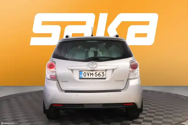 Hopea Tila-auto, Toyota Verso – OVM-563