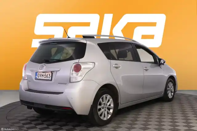 Hopea Tila-auto, Toyota Verso – OVM-563